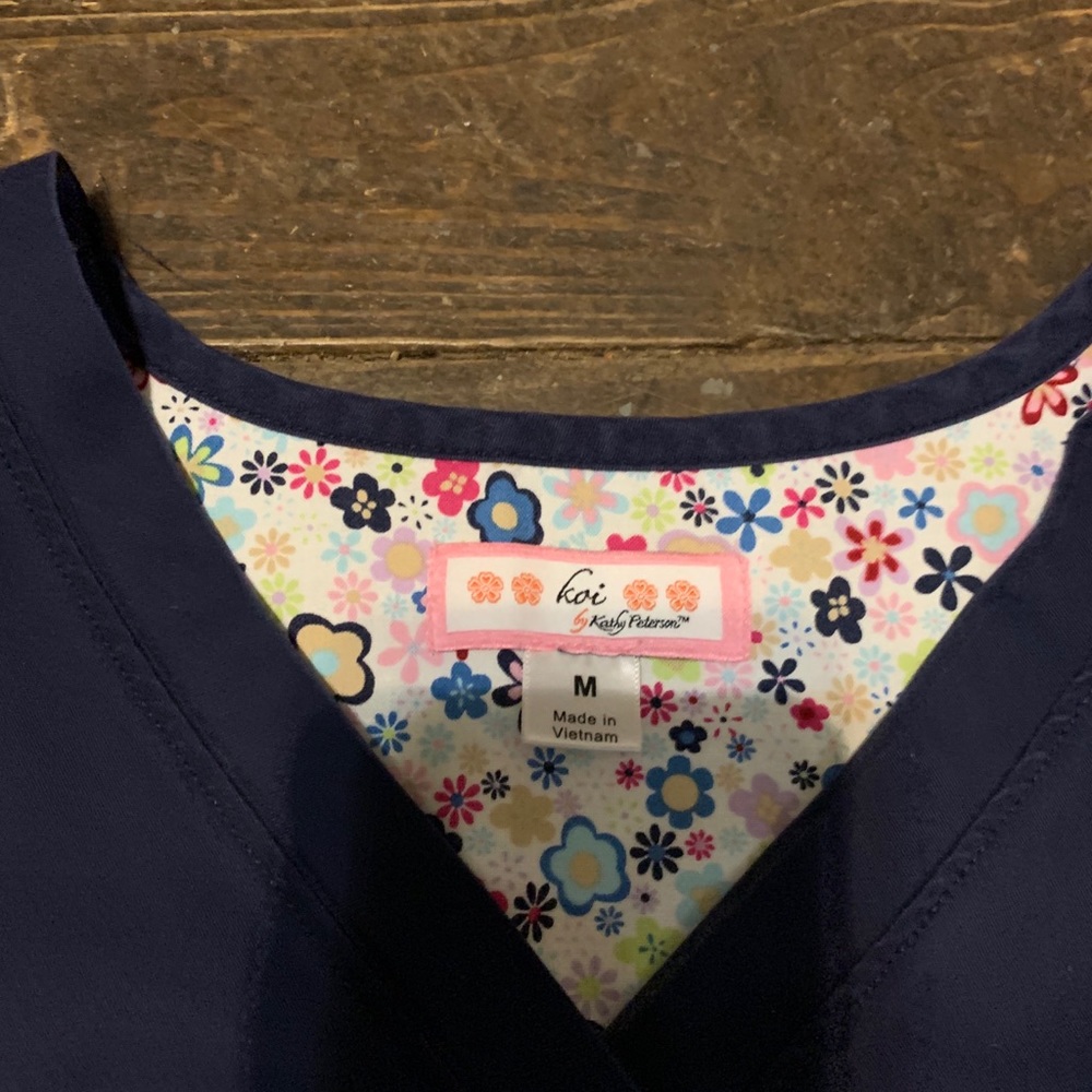 Navy Koi Scrub Top - Picture 2 of 3